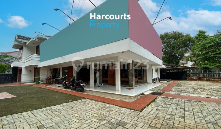 Rumah Disewa Kebayoran Baru Dekat Sensi Cocok Kantor Parkir Luas