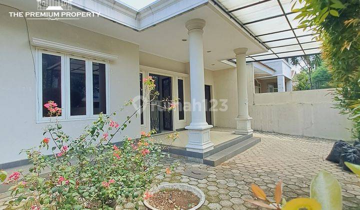 Rumah di Pondok Indah, Hadap Selatan Area Favorite Jalan Lebar  1