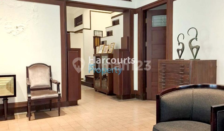 Rumah Dijual Menteng Diponegoro Harga Bawah Pasar Lt.1085 M2 Rumah Dijual Menteng Diponegoro Harga Bawah Pasar Lt.1085 M2