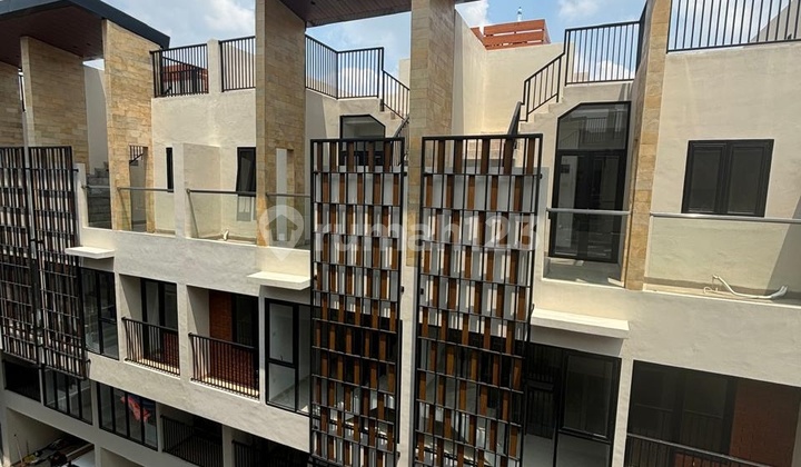 Rumah Pancoran Townhouse New 4.4 M Ready Semi Furnished Bisa Kpr Rumah Pancoran Townhouse New 4.4 M Ready Semi Furnished Bisa Kpr