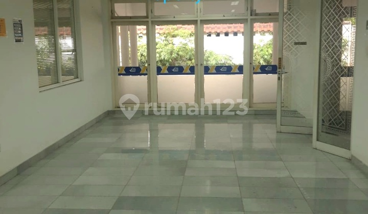 Rumah Sewa Kebayoran Baru1 Lantai Jalan Lebar Cocok Kantor 2