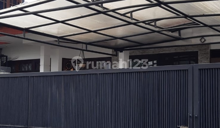 For Sale Kebayoran Baru House Near SCBD 9 M For Parents' Charity For Sale Kebayoran Baru House Near SCBD 9 M For Parents' Charity