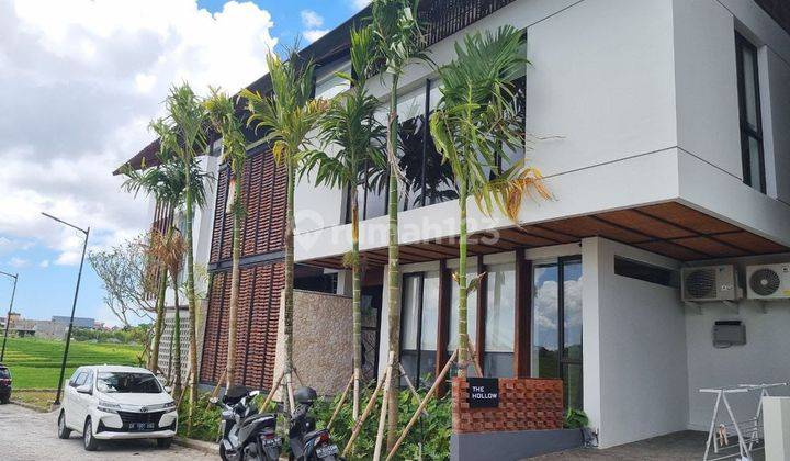 Luxury Villa View Sawah Dekat Pantai Batu Bolong