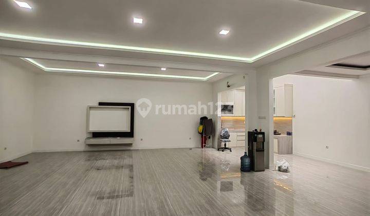 Rumah 2 Lantai Baru Semi Furnished di Sektor 1 Gading Serpong 2