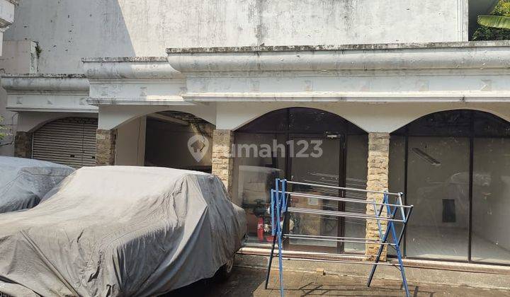 Rumah 3 Lantai Bagus Unfurnished HGB di Pluit, Jakarta Utara 2