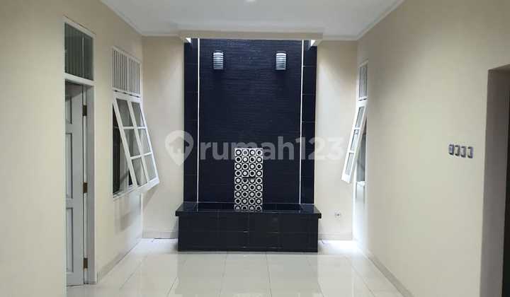 Rumah Unfurnished SHM di Sektor 1 Gading Serpong, Tangerang