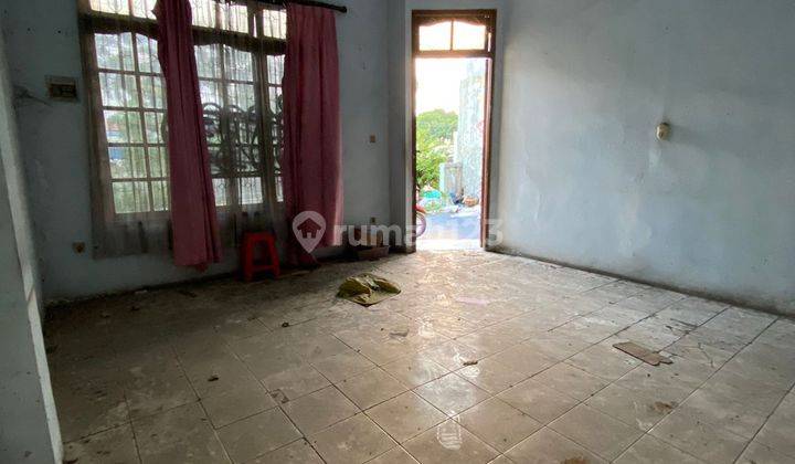 Rumah Tua Gandeng Depan Belakang di Jl. Veteran, Kota Tangerang 2