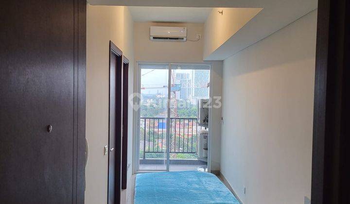 Dijual Apartemen Parkland Avenue 2 BR View Kolam Renang 1