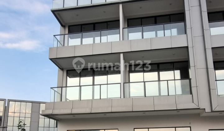 Beside the Culinary 5 Largest Countries Asian Town and the Largest Stadium Mata Elang International in front of Tiong Bahru Market Next to the Longest Dragon Statue in Southeast Asia with the Best View Facing: River