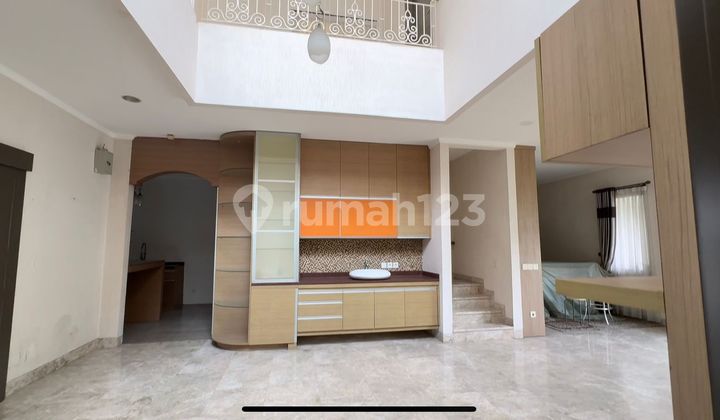Rumah 2 Lantai Siap Huni di De Park Cluster Frangipani