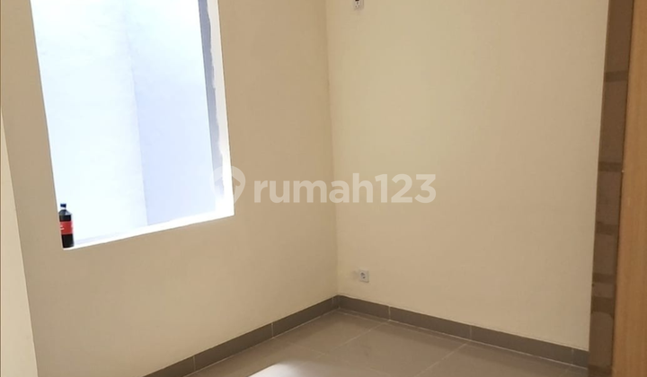 Dijual Rumah 2 Lantai Siap Huni di Sektor 1 Gading Serpong Luas 2