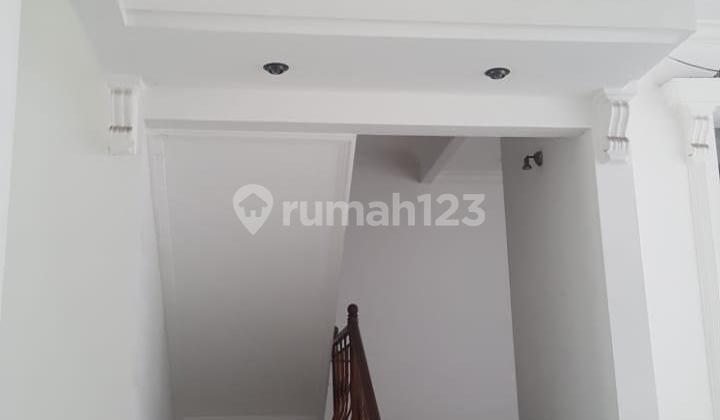 Dijual Rumah 2 Lantai Siap Huni di Permata Buana Jakarta Barat 2