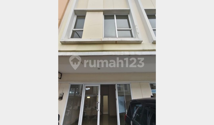 For Rent: 2-Story Ruko Pisa Grande, Strategic Location in Gading Serpong For Rent: 2-Story Ruko Pisa Grande, Strategic Location in Gading Serpong