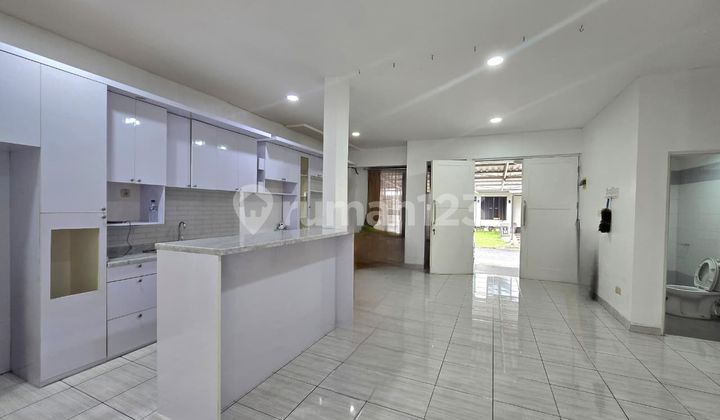 Disewa Rumah 2 Lantai Siap Huni di Serenade Lake Gading Serpong