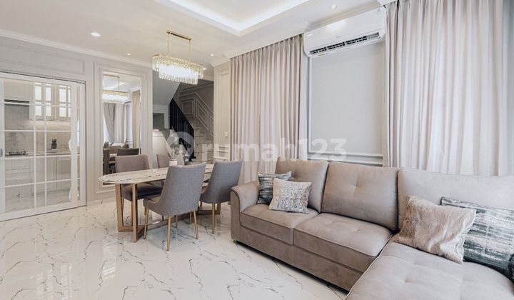 Dijual Rumah 3 Lantai dengan Desain Modern di Cluster Scarlet