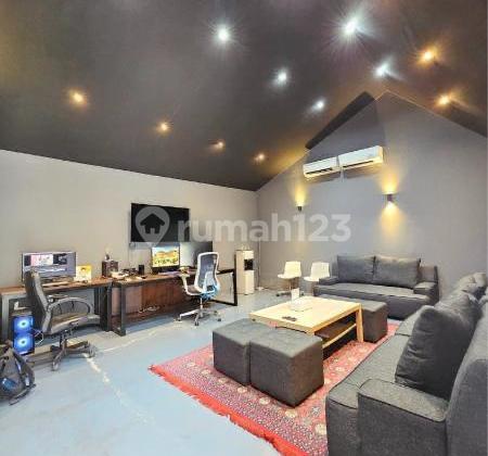 For Sale Luxury Ready-to-Occupy House in Kebayoran Baru, South Jakarta