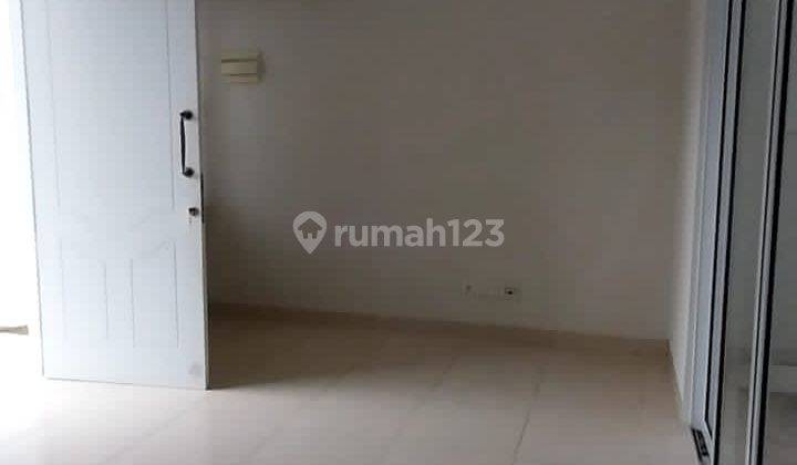 Rumah 2 Lantai di Cluster Azura Vanya Park Bsd City, Tangerang