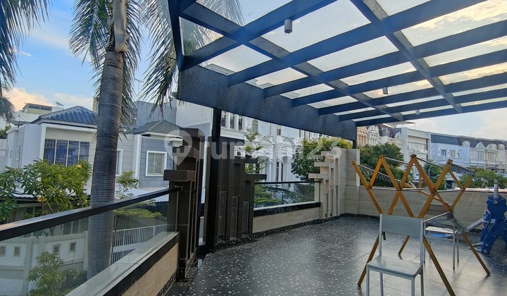 For Sale Ready-to-Live House With Rooftop in Layar Permai PIK, North Jakarta
