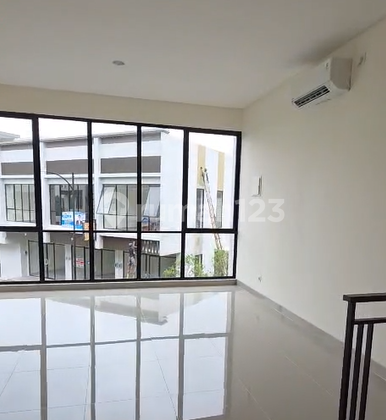Disewa Ruko Sorrento 2 Lantai Dekat Sekolah di Gading Serpong Disewa Ruko Sorrento 2 Lantai Dekat Sekolah di Gading Serpong