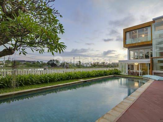 Luxury 4 bedroom Villa In Brawa Canggu, Only 500 Meter To Altas Beach Fest And Finns Beach Club,Bagus Sekali 1