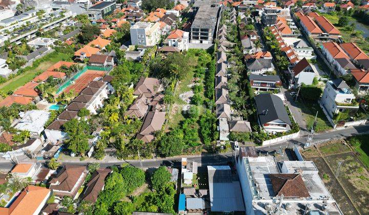 Land beside the main road in Seminyak - petitenget, Seminyak 2