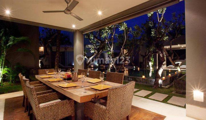 Dijual Freehold Luxury Villas 5bedroom, Only 200meter From Seminyak Beach 1