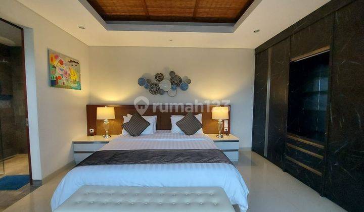 Pay Cash This Month And Get The Special Price For Sale Tropical Villa 2 Storey In Seminyak Area 2