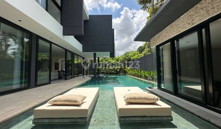 Villa Modern Dengan Fasilitas Bintang Lima Di Area Yang Sedang Naik Daun 2