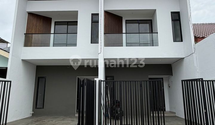 Dijual Rumah New Gress 2 Lantai di Pondok Tjandra Ad 71