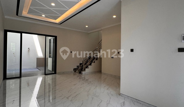 Dijual Rumah Minimalis Kontemporer di Araya Surabaya Kota Ema 136 2