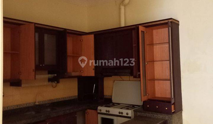 Dijual Rumah Bagus 2LT Lokasi Nyaman Ca 4.578 2