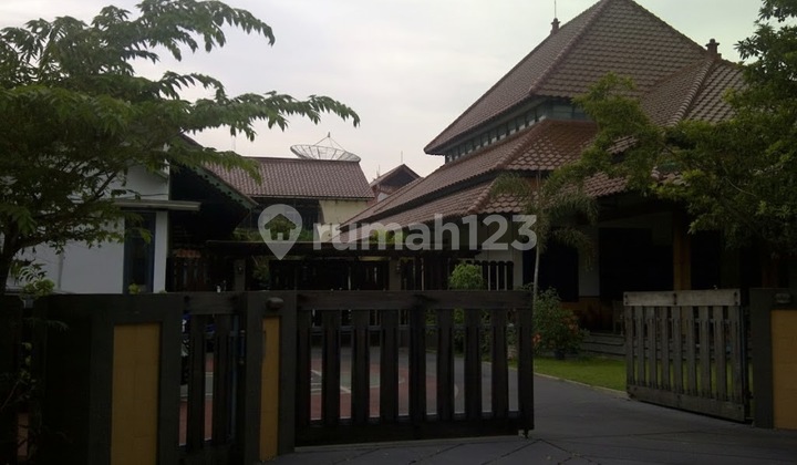 Dijual Tanah dan Bangunan Luas Strategis bisa untuk Usaha Apapun Kha 53