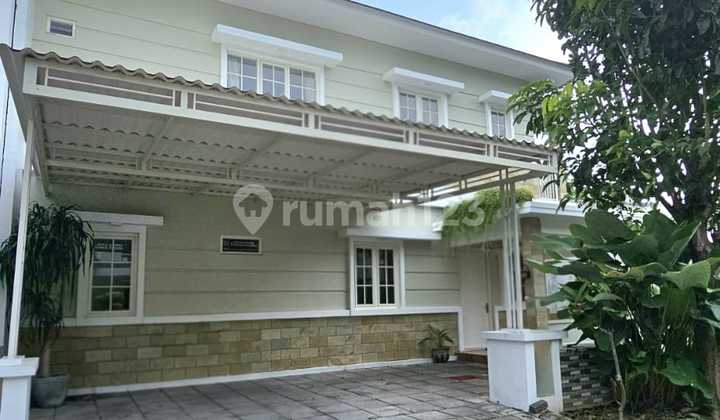 Dijual Rumah Hook American Style di Royal Residence Surabaya Kota