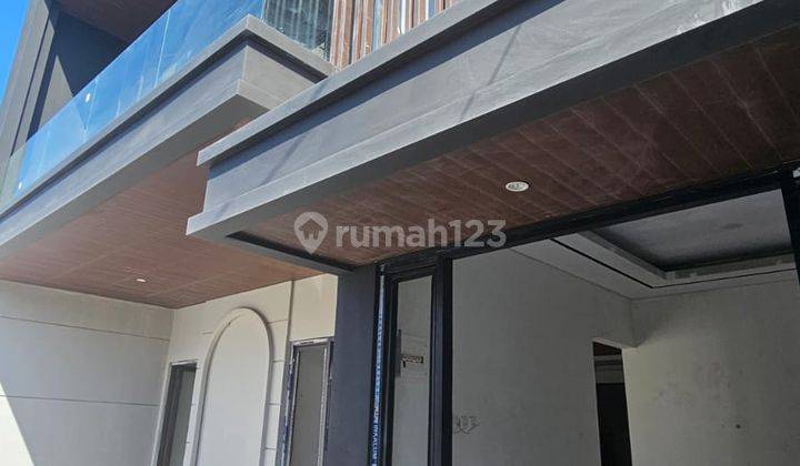 Dijual Rumah Baru Spek Mewah Sutorejo Ema 07 2