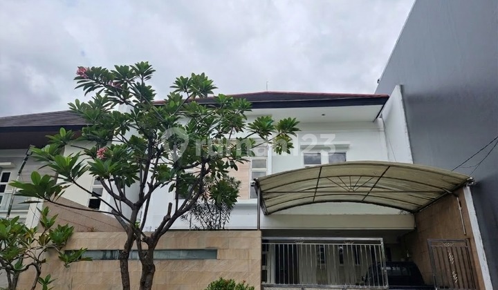For Sale Nice Strategic House in Araya Surabaya, Land Area 447