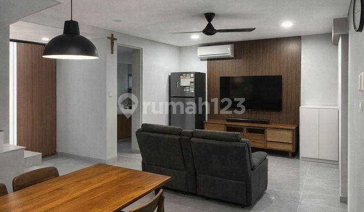 Dijual Rumah Bagus Siap Huni di Suvadiva Pakuwon City Surabaya Rs 32 2