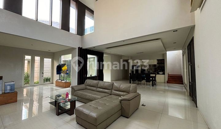 Dijual Rumah Furnished Strategis di Raya Niaga Gapura Citraland Surabaya Kota Aa 16 2