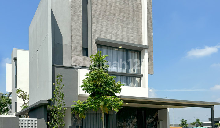 The Kaia Yara 8: Hunian Sultan 3 Lantai, 5+1 Kamar, Desain Modern Eksklusif! The Kaia Yara 8: Hunian Sultan 3 Lantai, 5+1 Kamar, Desain Modern Eksklusif!