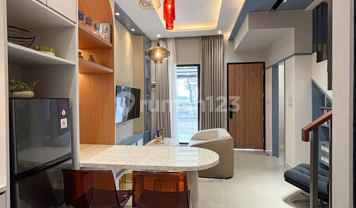 Altara Home Grand Wisata: Rumah Mewah 2 Lantai 2+1 Kt, Carport 1+1 - Hanya 1.50M! 2