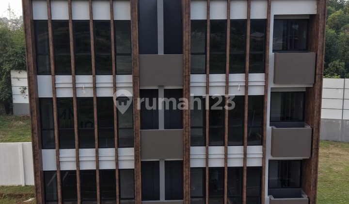 Premium Terra Shop at Prospera Hub Grand Wisata - Rare Unit with Private Lift! 1
