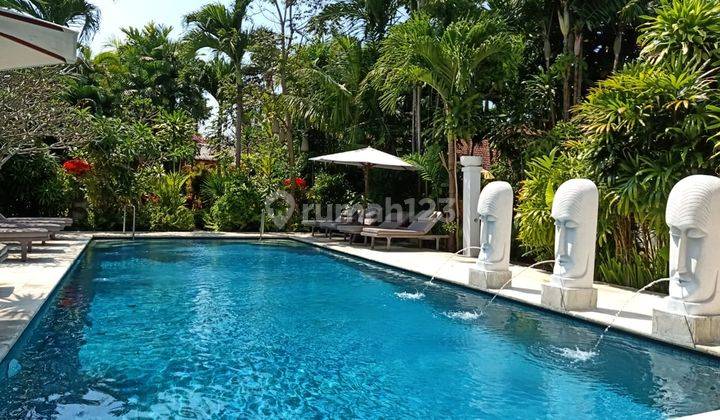 Artistic  Luxurious Villa 10 Bedrooms in Great Location Sanur 1