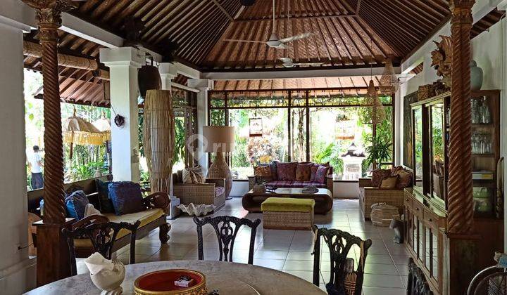 Artistic  Luxurious Villa 10 Bedrooms in Great Location Sanur 2