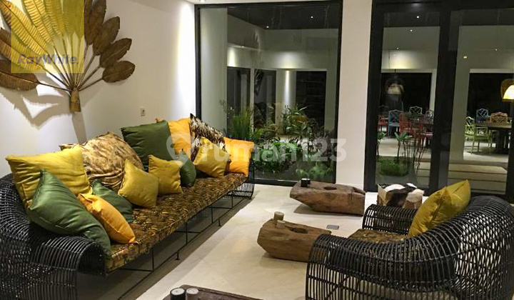 Ultra Modern 6 Bedrooms Home With Jungle Views In Ubud Bali Ultra Modern 6 Bedrooms Home With Jungle Views In Ubud Bali