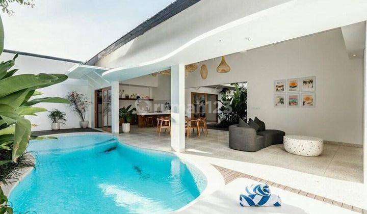 Luxurious Leasehold Villa 3 Bedrooms In Berawa Canggu Bali 1