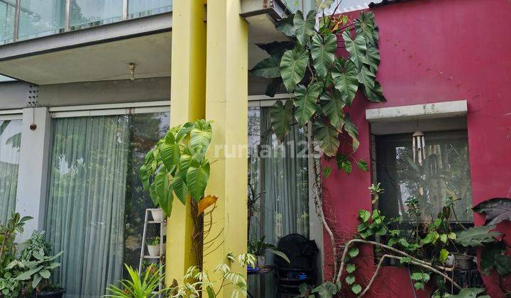 Rumah Mewah Siap Huni di Kota Baru Parahyangan, View Danau 2