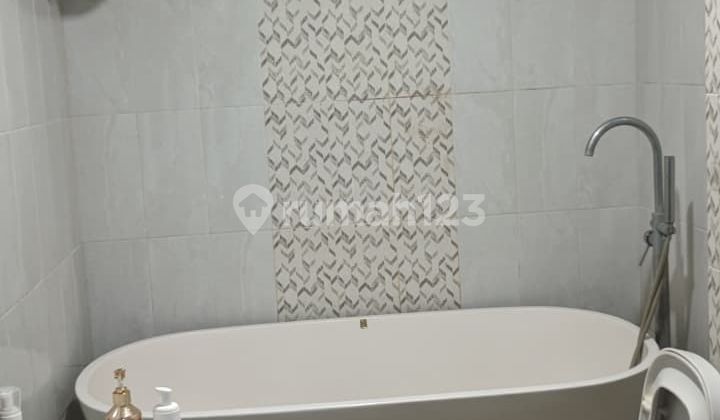 House in Soekarno Hatta, Bandung, Luxurious, Ready to Occupied, Strategic Location 2