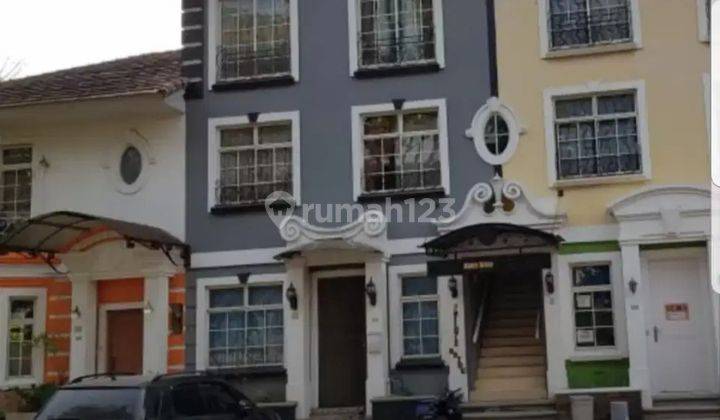 Dijual Town House dua lantai di Town House Taman Paris Lippo Karawaci Utara.Full furnish  1