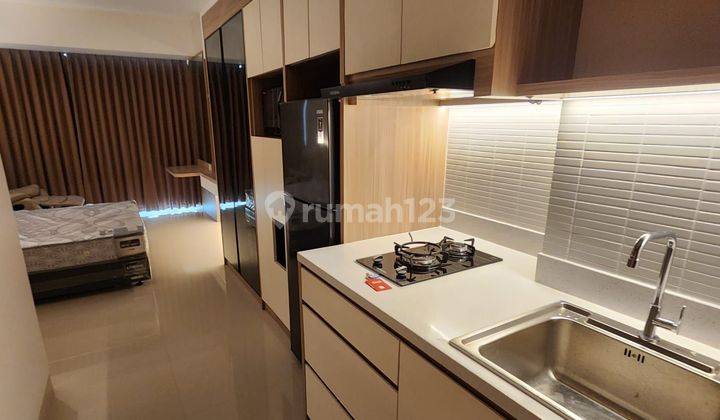 Dijual apartemen Uresident Tower 3 . Full furnish. Baru 1