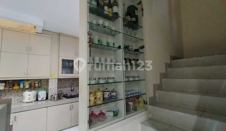 Jual Rumah Dua Lantai Rapi Siap Huni Lippo Karawaci Utara 2