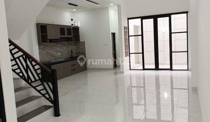 Jual Cepat Rumah Baru Total Renovasi. Cantik Lippo Karawaci Barat  2